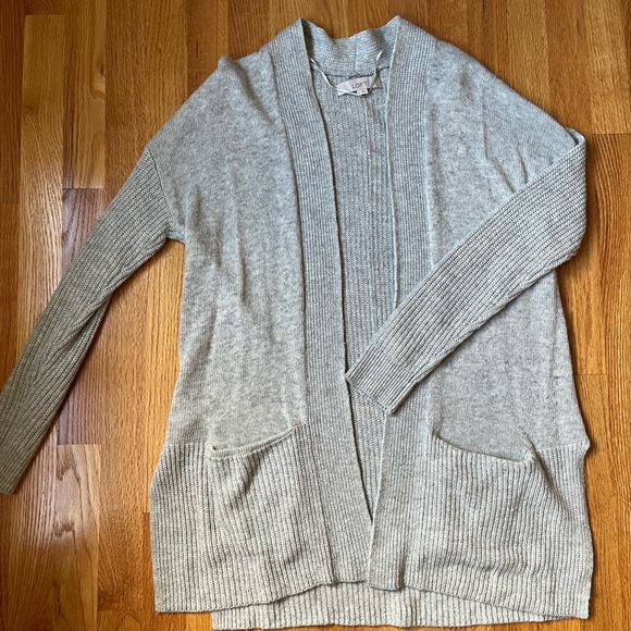 LOFT Sweaters - Loft long Grey Open front Cardigan with Pockets.